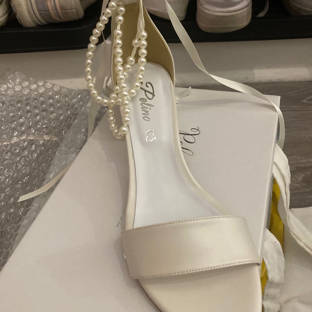 Bridal Ivory Pearl Wedding heels